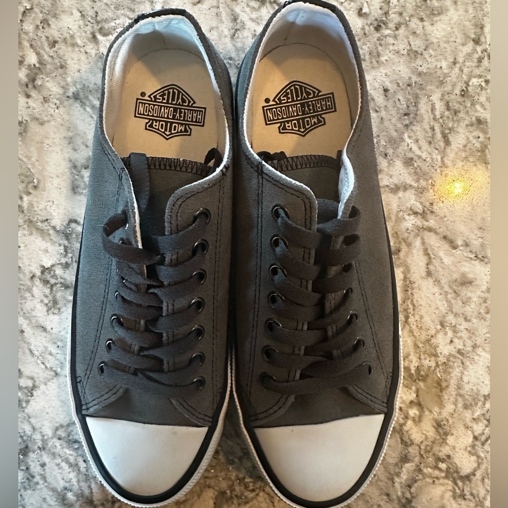 Harley-Davidson Gray Chucks